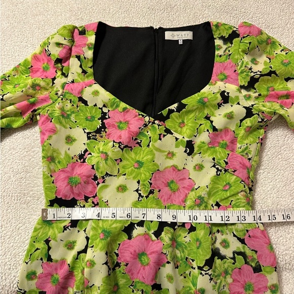 WAYF Green Floral Print Surplice Neck Midi Dress - Picture 7 of 15
